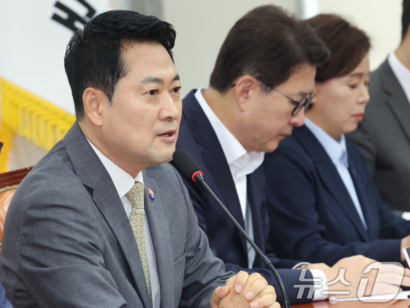 (서울=뉴스1) 황기선 기자 = 장동혁 국민의힘 대표가 30일 오전 서울 여의도 국회에서 열린 최고위원회의에서 모두발언을 하고 있다.   2026.7.30/뉴스1