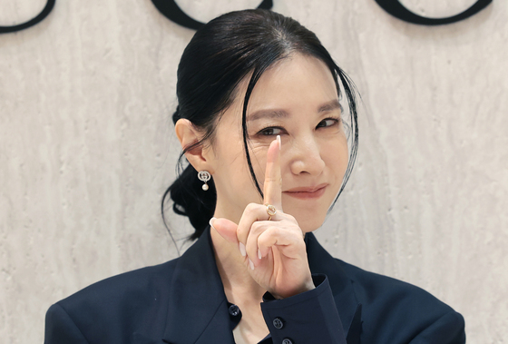 이영애, 쉿