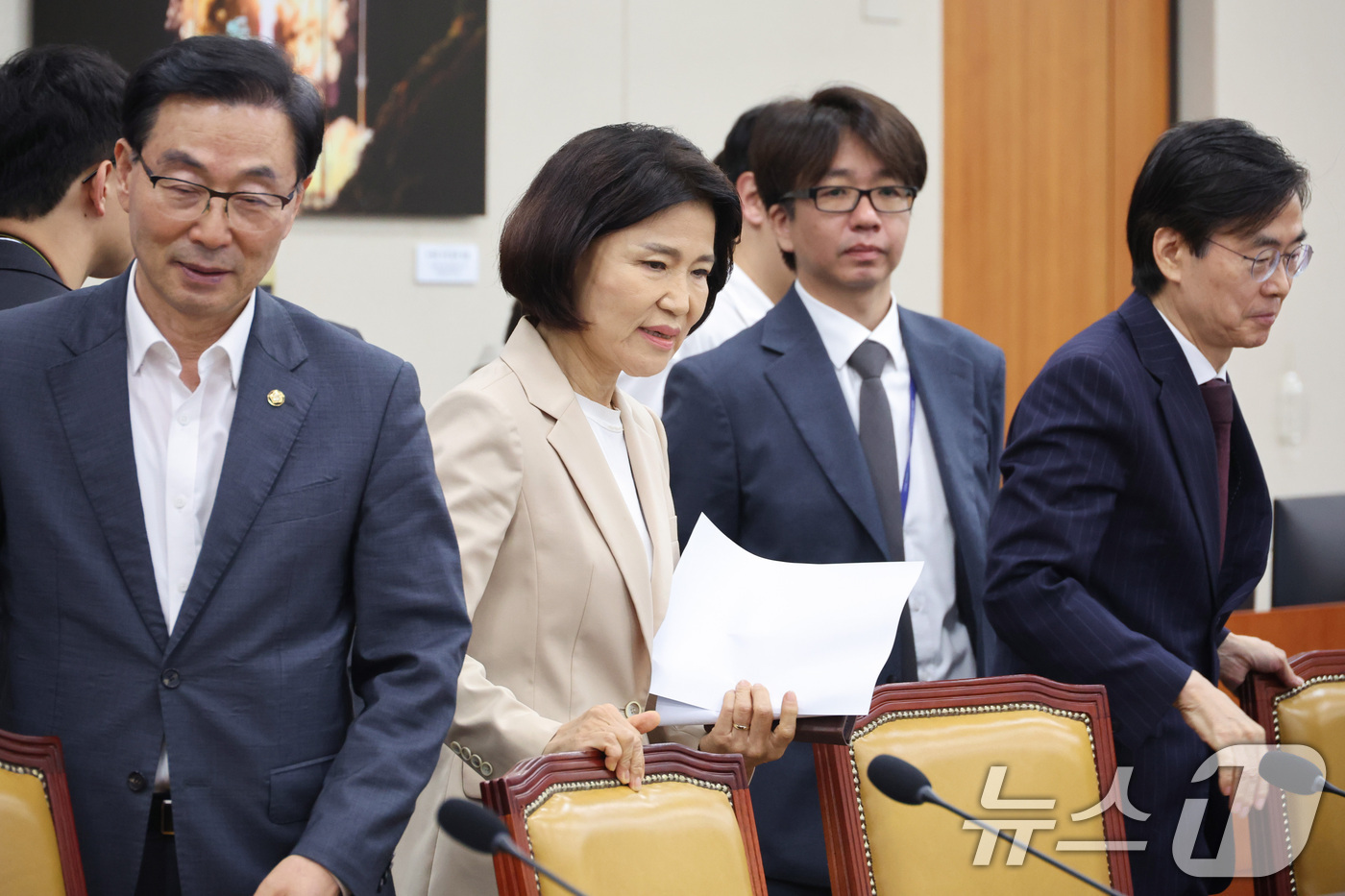 (서울=뉴스1) 신웅수 기자 = 이진숙 국민의힘 의원이 30일 서울 여의도 국회에서 열린 과학기술정보방송통신위원회 전체회의에 자리하고 있다. 2026.7.30/뉴스1