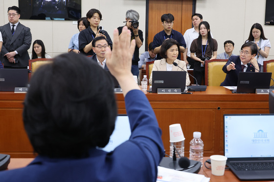 이진숙 발언 반박하는 김현