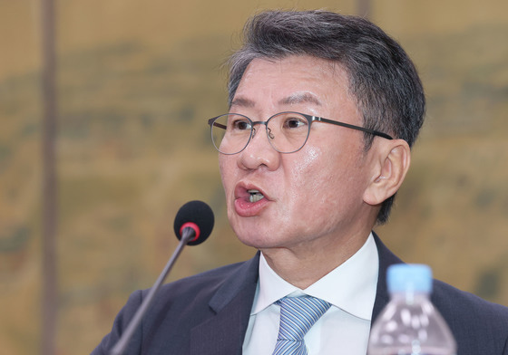 '홍명보 선임 의혹' 정몽규 경찰 출석…"부당 개입 전혀 없어"