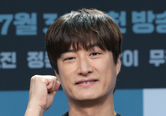 '유부녀 킬러' 연출한 윤종호 감독