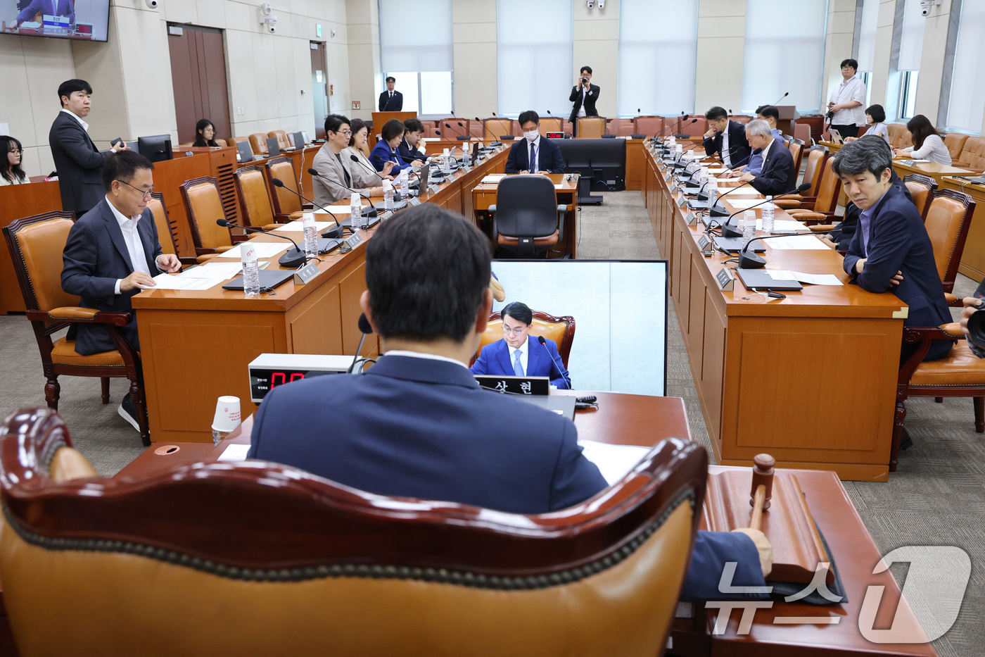 (서울=뉴스1) 신웅수 기자 = 윤상현 위원장이 30일 서울 여의도 국회에서 열린 제9회 전국동시 지방선거 투표용지 부족사태 등 국민참정권 침해 진상규명 및 선거관리 개혁을 위한 …