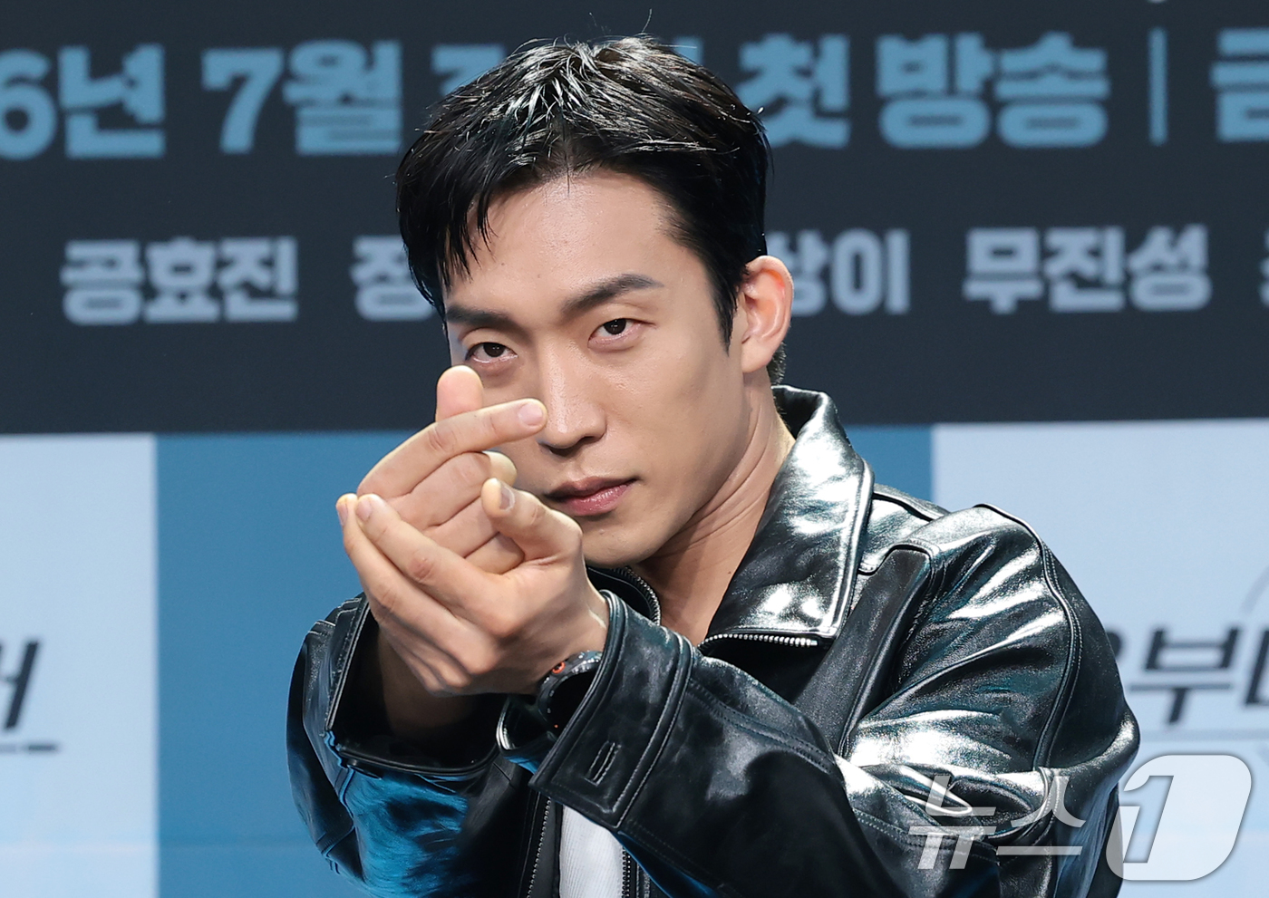 (서울=뉴스1) 권현진 기자 = 배우 이상이가 30일 서울 마포구 상암동 MBC에서 열린 새 금토드라마 '유부녀 킬러' 제작발표회에 참석해 포즈를 취하고 있다.‘유부녀 킬러’는 낮 …