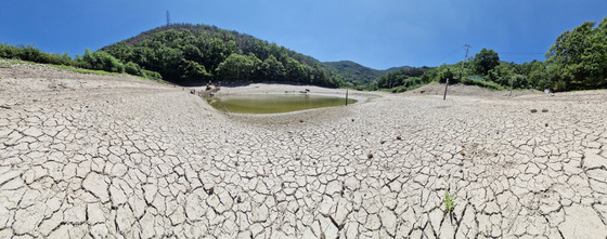 농업용수 비상…메마른 백안저수지
