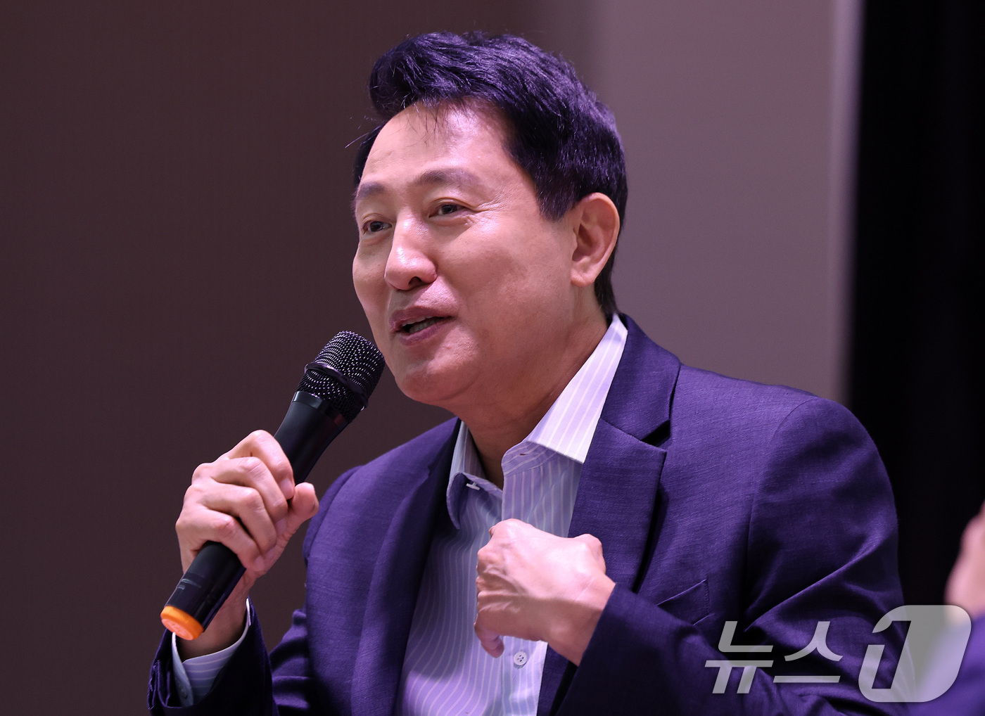 (서울=뉴스1) 박지혜 기자 = 오세훈 서울시장이 20일 서울 광진구 50플러스 동부캠퍼스에서 서울런 커뮤니케이션 특강을 하고 있다. 2026.7.30/뉴스1