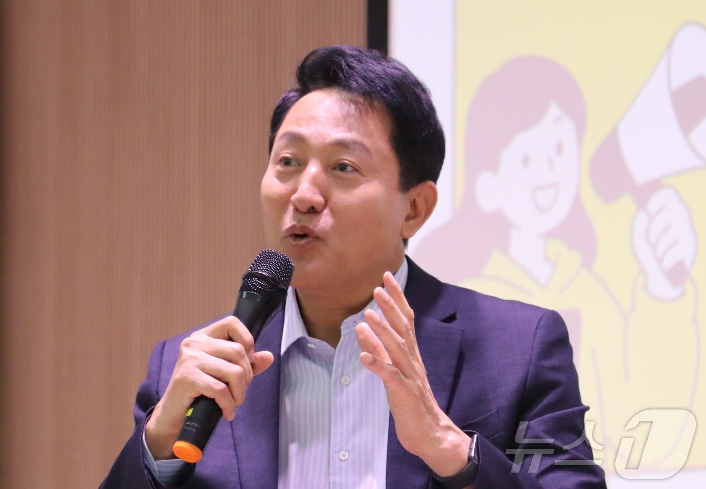 (서울=뉴스1) 전지아 수습기자 = 오세훈 서울시장이 30일 서울 광진구 50플러스 동부캠퍼스에서 열린 '서울런 커뮤니케이션 특강'에서 발언하고 있다. 2026.7.30/뉴스1