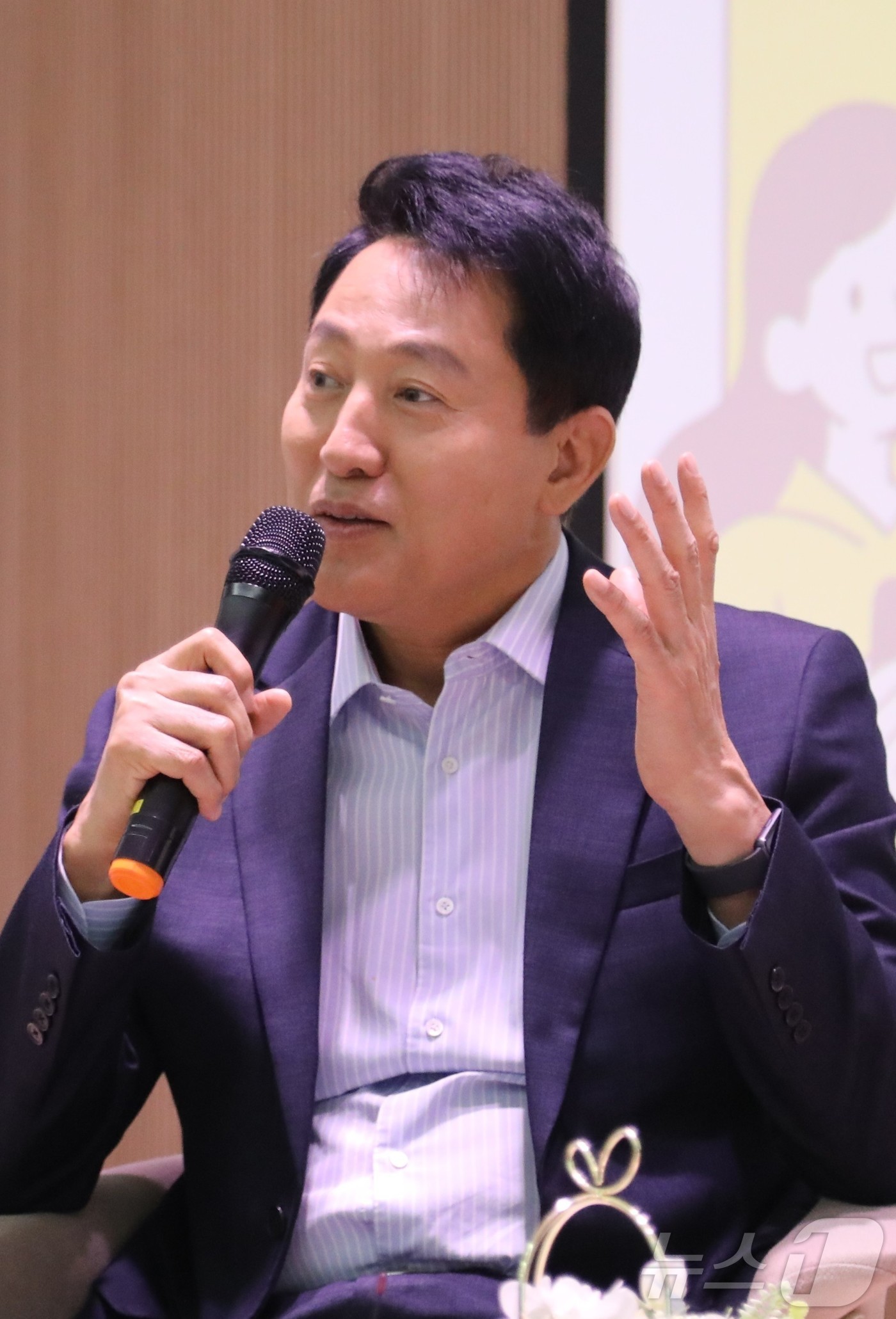 (서울=뉴스1) 전지아 수습기자 = 오세훈 서울시장이 30일 서울 광진구 50플러스 동부캠퍼스에서 열린 '서울런 커뮤니케이션 특강'에서 발언하고 있다. 2026.7.30/뉴스1