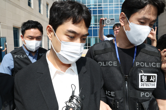 '미성년자 성매매 혐의' 최영중 구속…"증거인멸·도주우려"