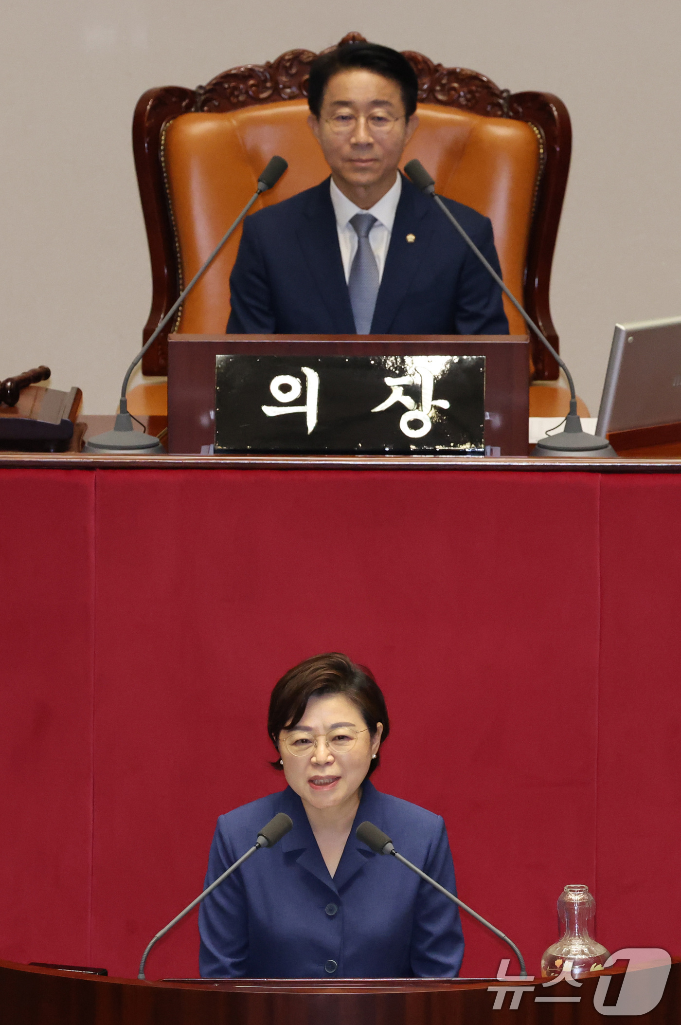 (서울=뉴스1) 신웅수 기자 = 김정재 신임 성평등가족위원장이 30일 서울 여의도 국회에서 열린 제437회국회(임시회) 제3차 본회의에서 당선 인사를 하고 있다. 2026.7.30 …