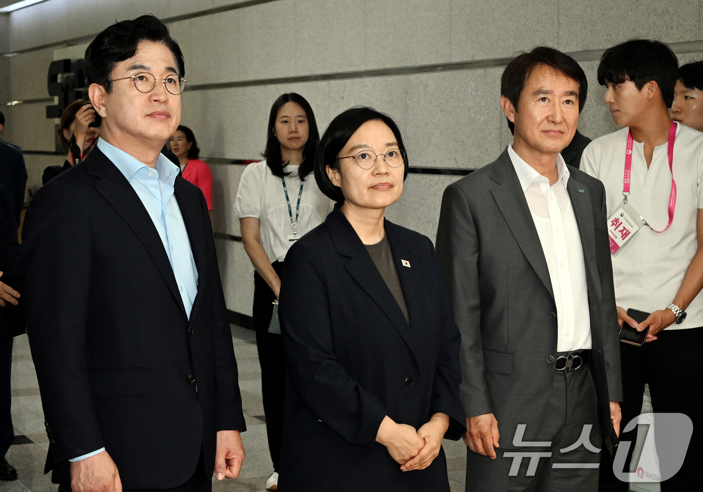 (대전=뉴스1) 김기태 기자 = 한성숙 국무총리가 30일 대전 유성구 나노종합기술원에서 열린 충청권 반도체 초광역 협력 활성화 간담회에 참석하고 있다. (공동취재) 2026.7.3 …