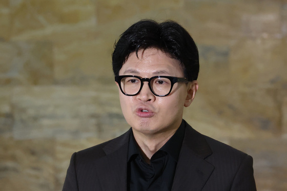형사소송법 본회의 상정 관련 브리핑하는 한동훈