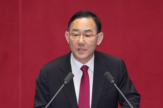 무제한 토론하는 주호영 의원