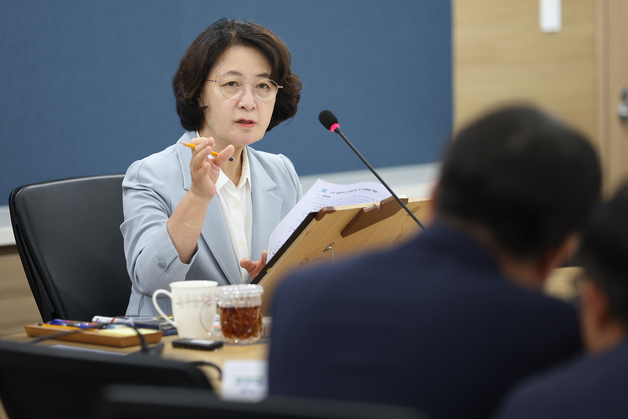 추미애 "계곡 신종 자릿세 뿌리 뽑아라"…경기도, 전수조사 착수