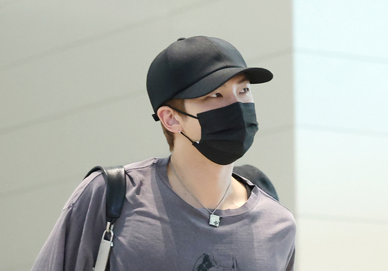 출국하는 RM