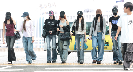 출국하는 하츠투하츠