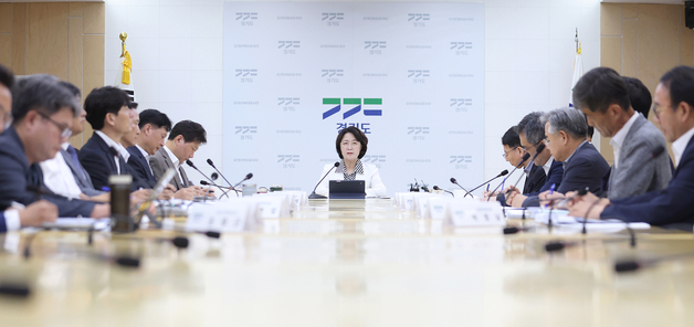 추미애 "경기북부→경기북동부, 항공우주·RE100·스마트팜 키운다"