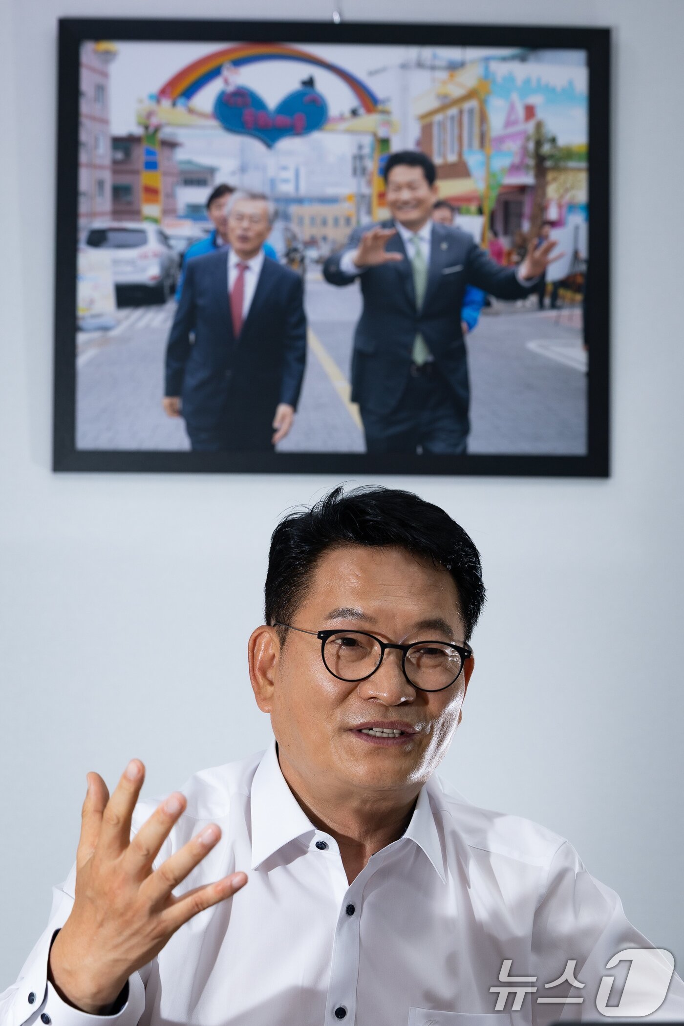 본문 이미지 - 송영길 더불어민주당 당대표 후보가 31일 서울 여의도 국회 의원회관에서 뉴스1과 인터뷰하고 있다. 2026.7.31 ⓒ 뉴스1 유승관 기자