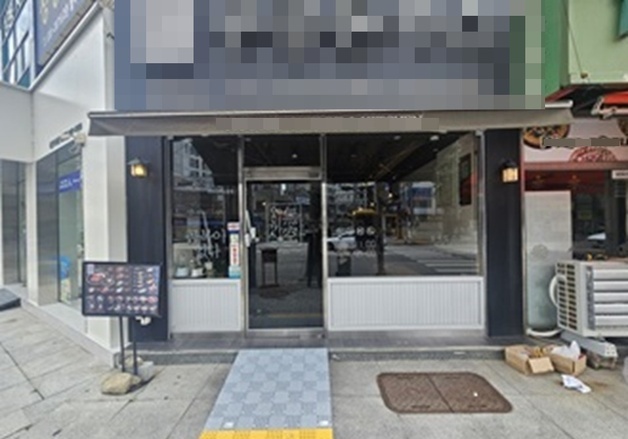 정읍시, 소규모 점포 21곳에 경사로 설치…이동 약자 접근성 향상
