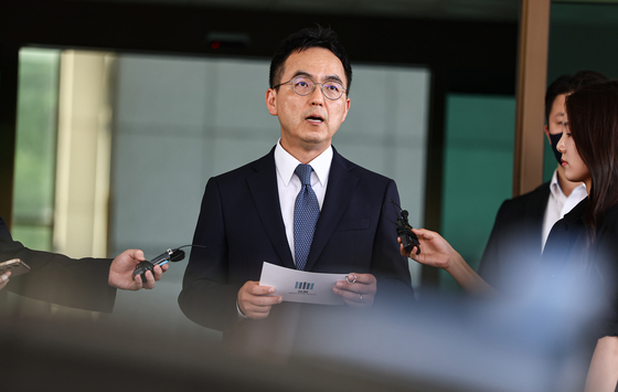검찰총장 대행 사의 표명…"안타깝고 막막, 한 번 더 살펴달라"