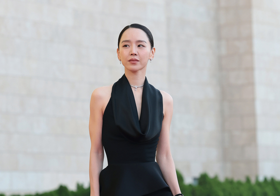 신혜선, 압도적인 분위기