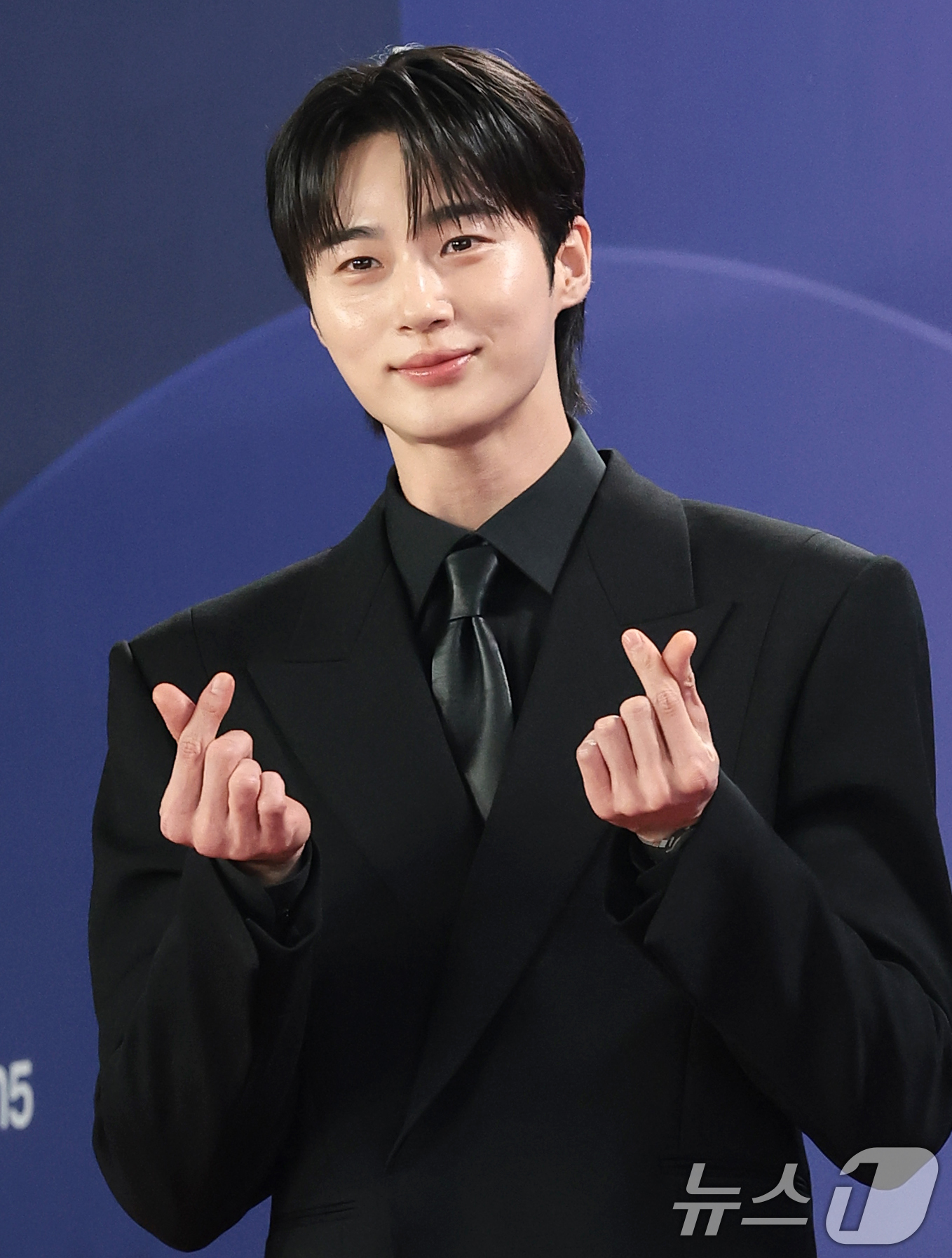 (인천=뉴스1) 권현진 기자 = 배우 변우석이 31일 인천 중구 파라다이스시티에서 열린 ‘제4회 청룡시리즈어워즈’에 레드카펫 행사에 참석해 포즈를 취하고 있다. 2026.7.31/ …