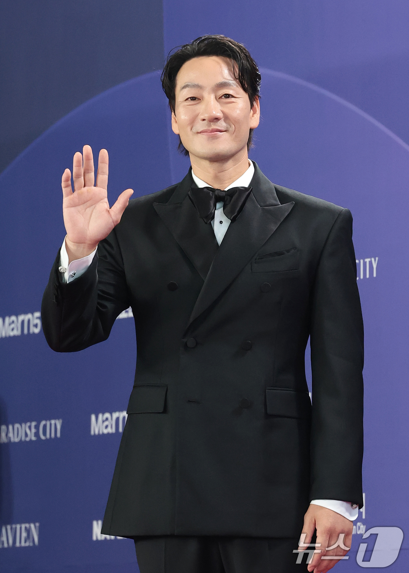 (인천=뉴스1) 권현진 기자 = 배우 박해수가 31일 인천 중구 파라다이스시티에서 열린 ‘제4회 청룡시리즈어워즈’에 레드카펫 행사에 참석하고 있다. 2026.7.31/뉴스1