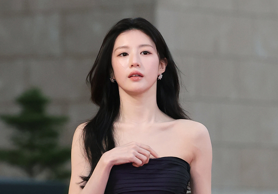 고윤정, 선명한 쇄골