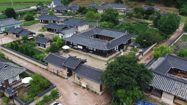청량산 트레킹부터 산림치유까지…경북 봉화 웰니스 여행 눈길