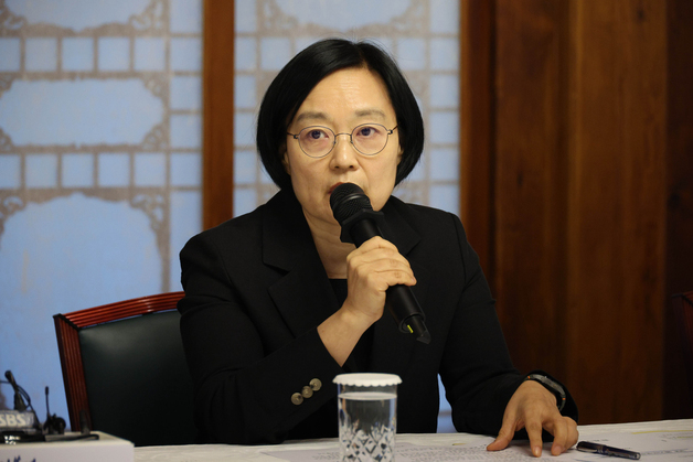 고위당정협의회서 발언하는 한성숙 국무총리
