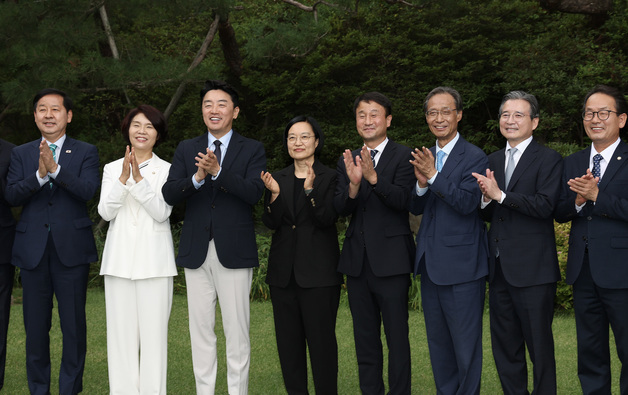'초과' 대신 '추가세수' 왜?…법 개정해 반도체 세수 '미래기금'에 쏟는다