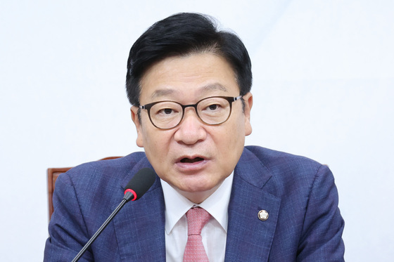 모두발언하는 정점식 원내대표