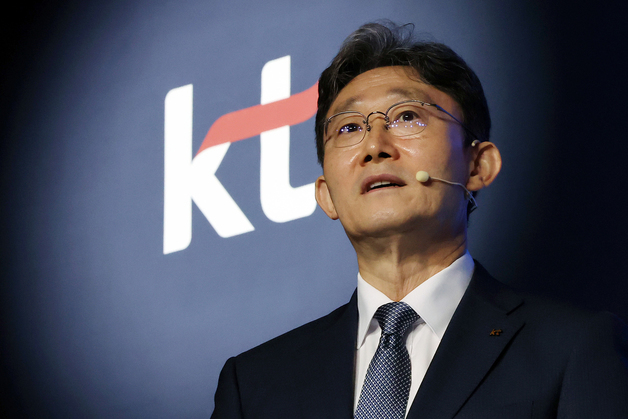"통신사에서 AI 회사로"…KT 박윤영 '돈 버는 방법' 손질