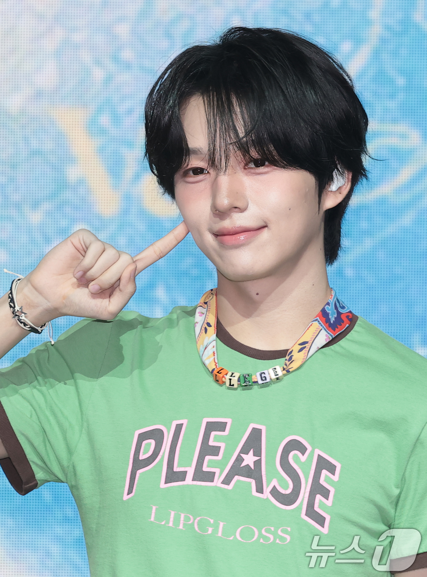 (서울=뉴스1) 권현진 기자 = 그룹 베이온(VAYONN)의 진위가 6일 서울 마포구 NOL씨어터합정에서 가진 데뷔  EP 'Youth Today(유스 투데이)' 발매 쇼케이스에서 …
