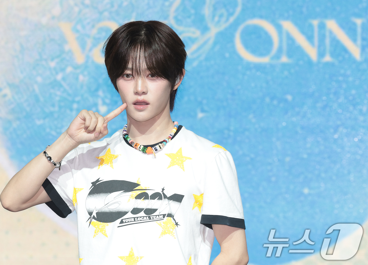 (서울=뉴스1) 권현진 기자 = 베이온(VAYONN) 아양이 6일 서울 마포구 NOL씨어터합정에서 가진 데뷔  EP 'Youth Today(유스 투데이)' 발매 쇼케이스에서 포즈를 …