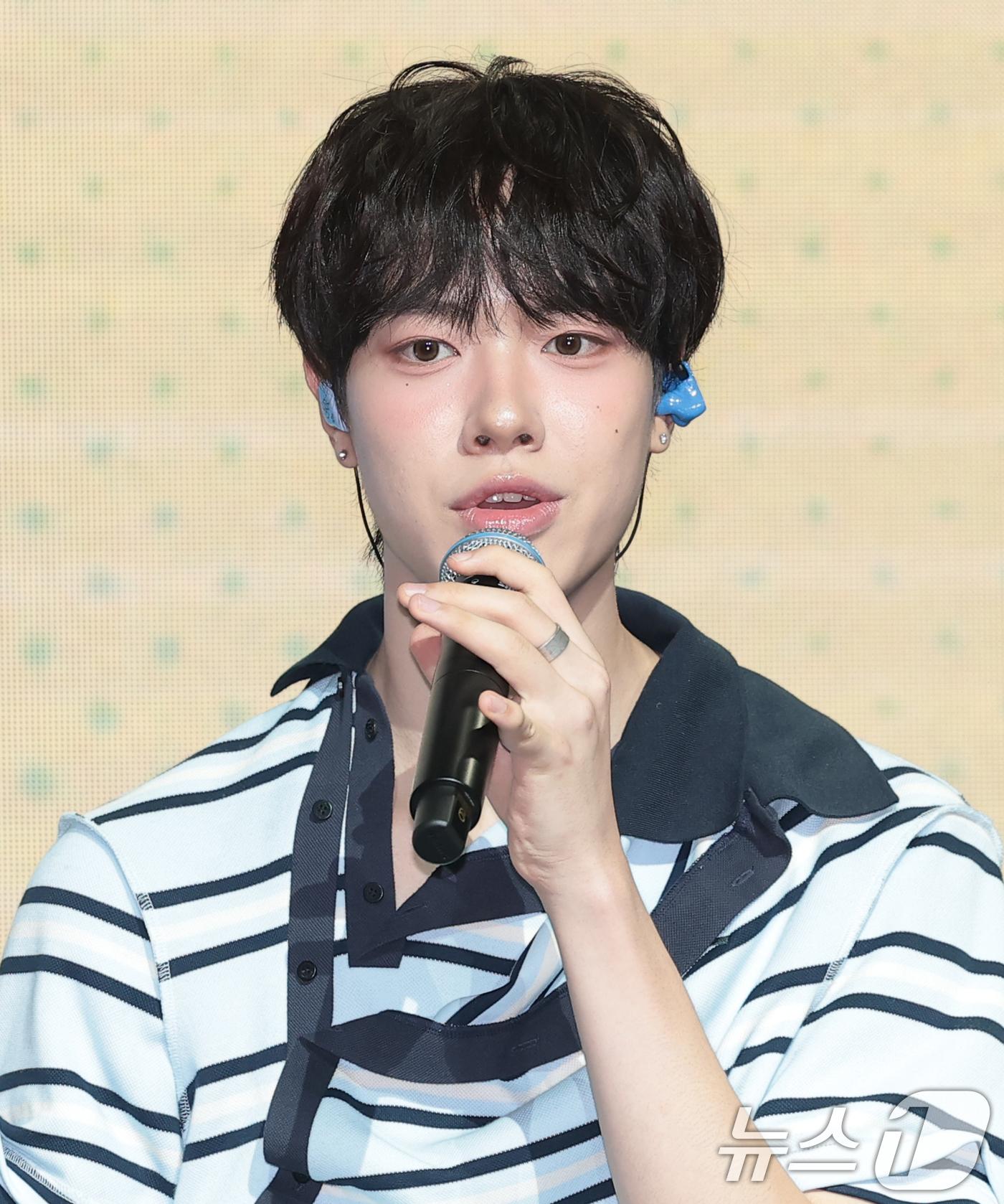 (서울=뉴스1) 권현진 기자 = 그룹 베이온(VAYONN)의 마누가 6일 서울 마포구 NOL씨어터합정에서 가진 데뷔  EP 'Youth Today(유스 투데이)' 발매 쇼케이스에서 …