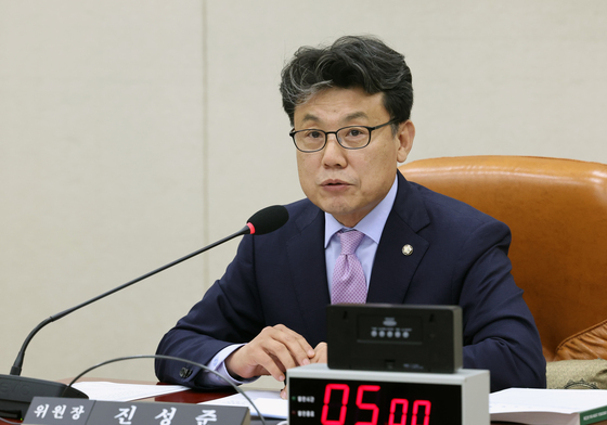 진성준 "부동산 보유세 강화, 거래세 낮추는 세제 설계 필요"