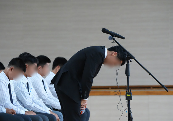 배재고 '5·18 스벅 조롱' 눈물 사과…광주일고 "누구나 실수" 포용