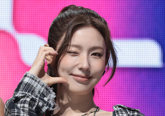 '컴백' 아이들 "더 뜨거워진 서머송, 이열치열 느낌 담아" [N현장]