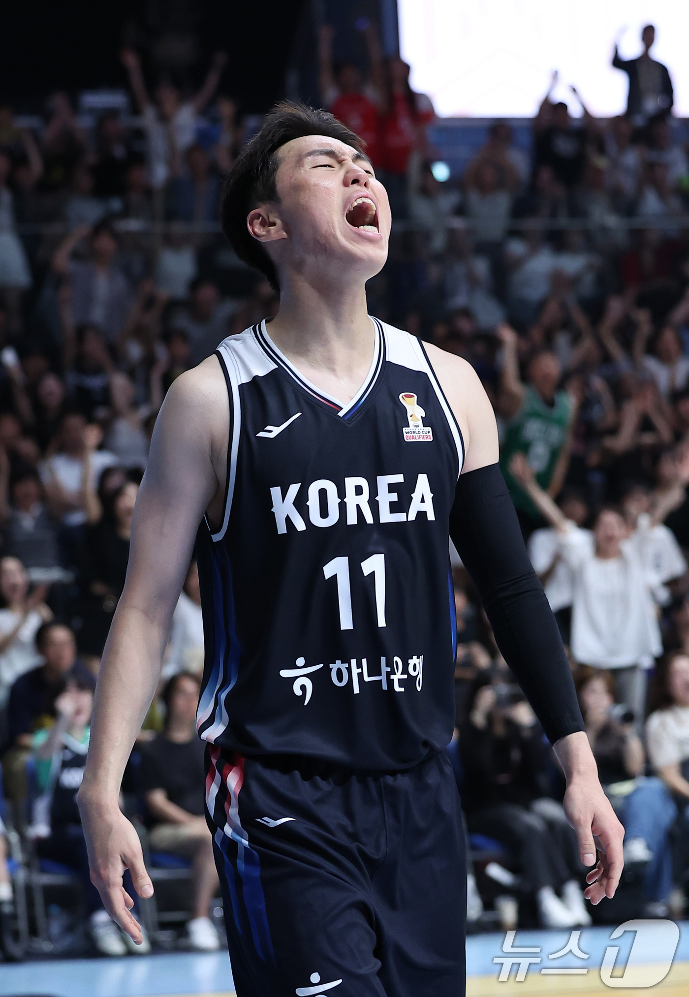 (고양=뉴스1) 김성진 기자 = 대한민국 농구 대표팀 이우석이 6일 경기도 고양시 고양소노아레나에서 열린 2027 FIBA 월드컵 아시아 예선 1라운드 B조 윈도우3 대한민국과 일 …