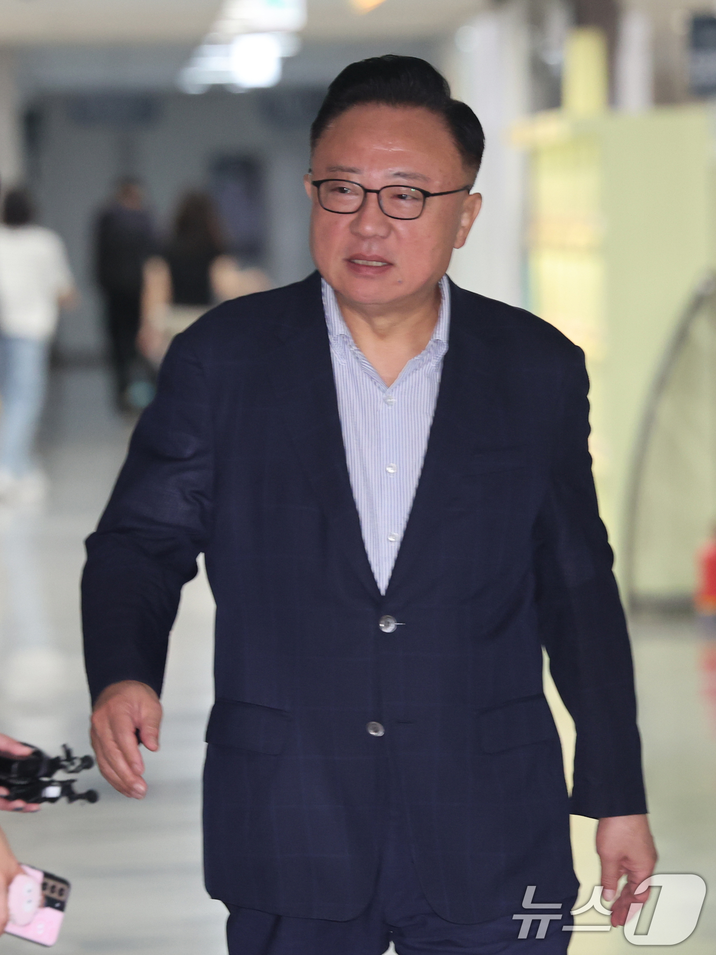 (서울=뉴스1) 황기선 기자 = 고동준 국민의힘 의원이 7일 오전 서울 여의도 의원회관에서 열린 당내 쇄신파 모임 '대안과 미래' 조찬모임에 참석하고 있다.  2026.7.7/뉴스 …