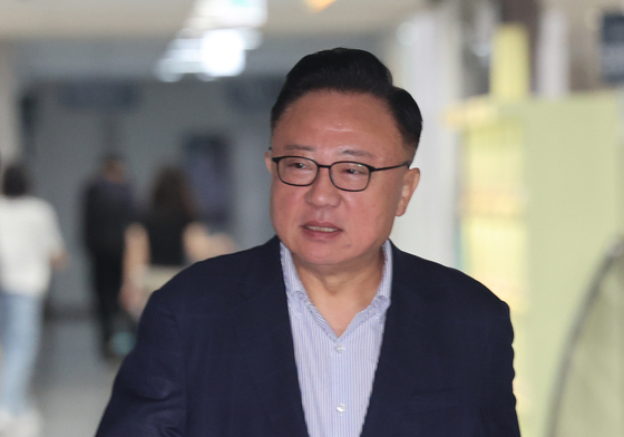 '대안과 미래' 조찬모임 참석하는 고동진 의원