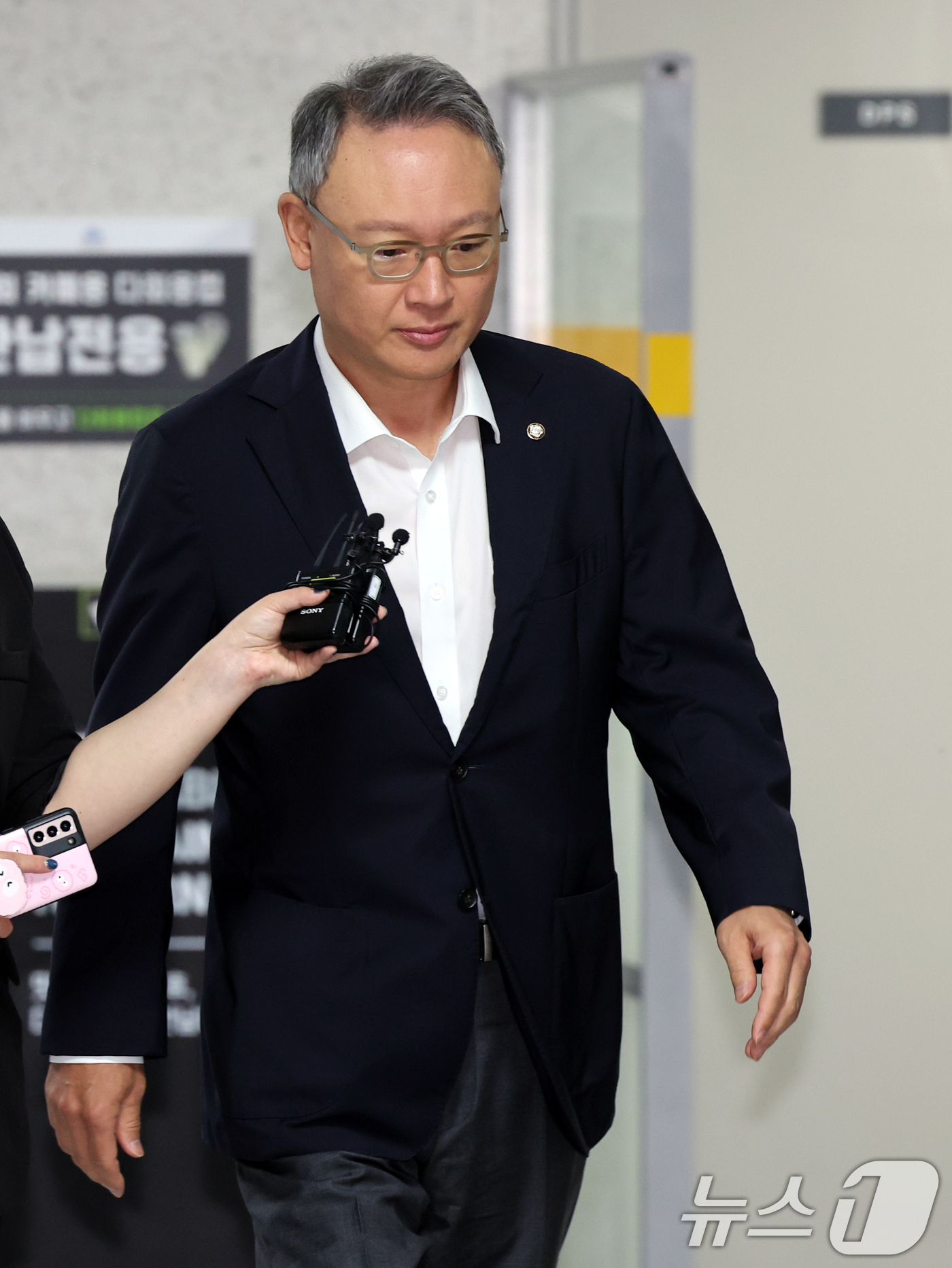 (서울=뉴스1) 황기선 기자 = 안상훈 국민의힘 의원이 7일 오전 서울 여의도 의원회관에서 열린 당내 쇄신파 모임 '대안과 미래' 조찬모임에 참석하고 있다.  2026.7.7/뉴스 …