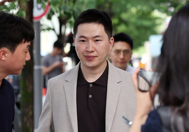 '김건희 황제 조사 의혹' 이원모 前인사비서관, 종합특검 출석