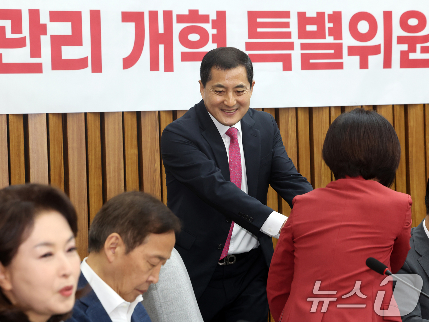 (서울=뉴스1) 황기선 기자 = 박대출 국민의힘 선관위 개혁특위 위원장이 7일 오전 서울 여의도 국회에서 열린 '6.3 국민참정권 침해 진상규명 및 선거관리 개혁 특별위원회 2차 …