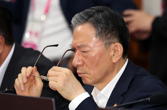 정성호 "정부 기본 입장은 보완수사권 폐지…최종 결정은 국회 권한"