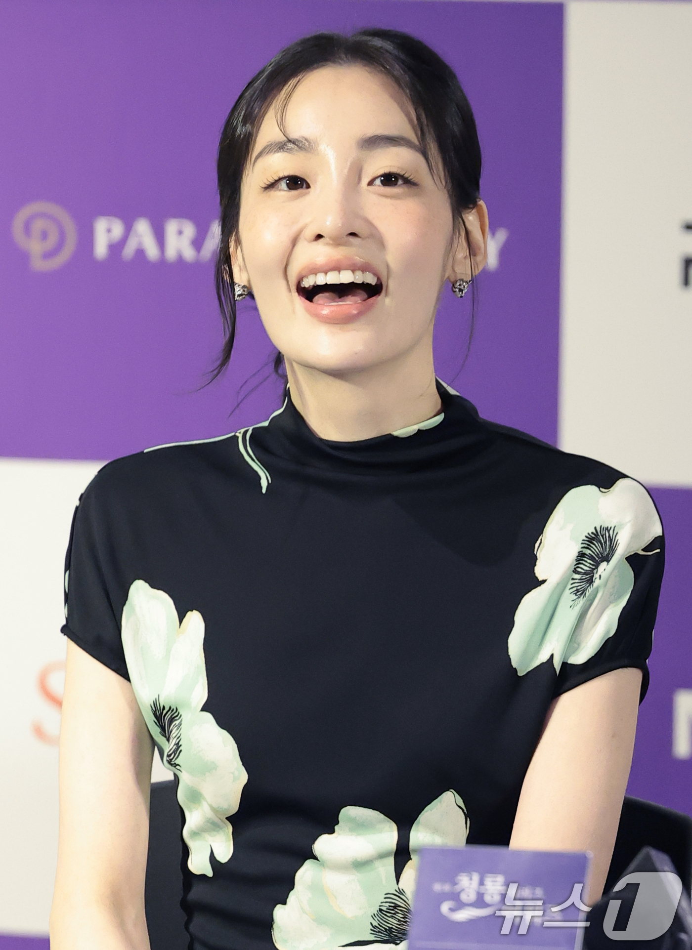 (서울=뉴스1) 권현진 기자 = 배우 김민하가 7일 서울 용산구 CGV용산아이파크몰에서 열린 제5회 청룡시리즈어워즈 핸드프린팅 행사에서 환한 미소를 짓고 있다. 2026.7.7/뉴 …