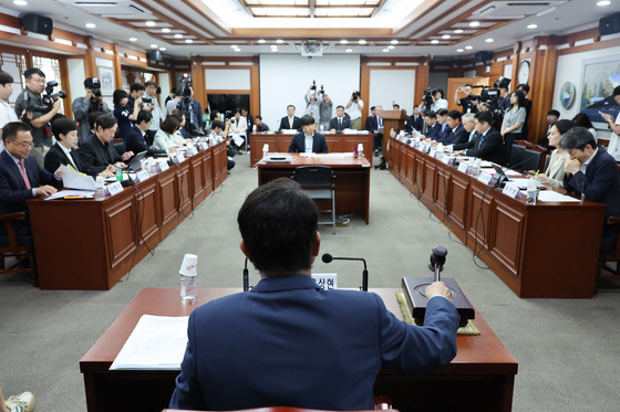국조특위, 현장조사서 선관위 질타…"관리 체계 자체가 엉망"(종합)