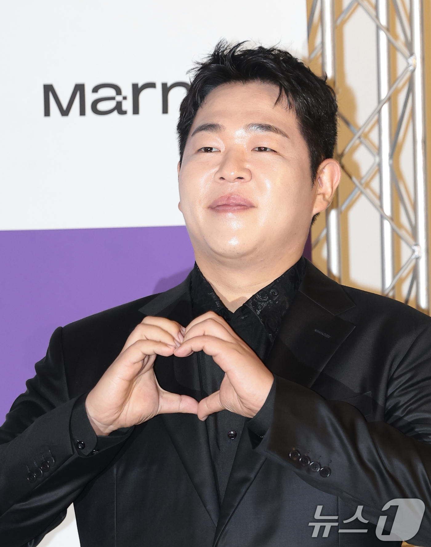 (서울=뉴스1) 권현진 기자 = 배우 문상훈이 7일 서울 용산구 CGV용산아이파크몰에서 열린 제5회 청룡시리즈어워즈 핸드프린팅 행사에서 포즈를 취하고 있다. 2026.7.7/뉴스1 …