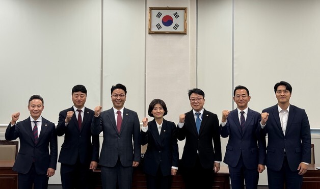 부산시의회, 10대 전반기 교육위원장에 김효정 의원 선출